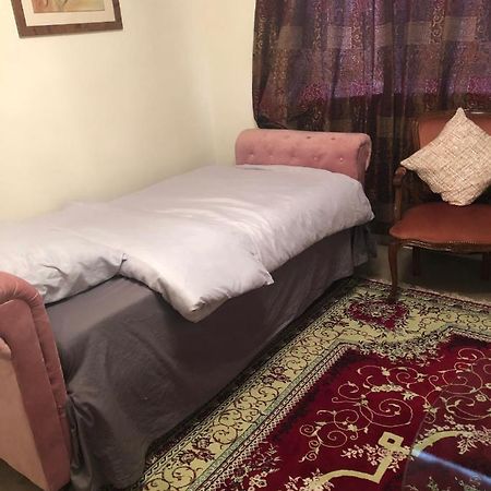 Delux Single Room Only For Female 牛津 外观 照片
